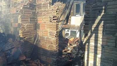 Laranjeiras: Casa Ã© destruÃ­da pelo fogo no bairro BancÃ¡rio